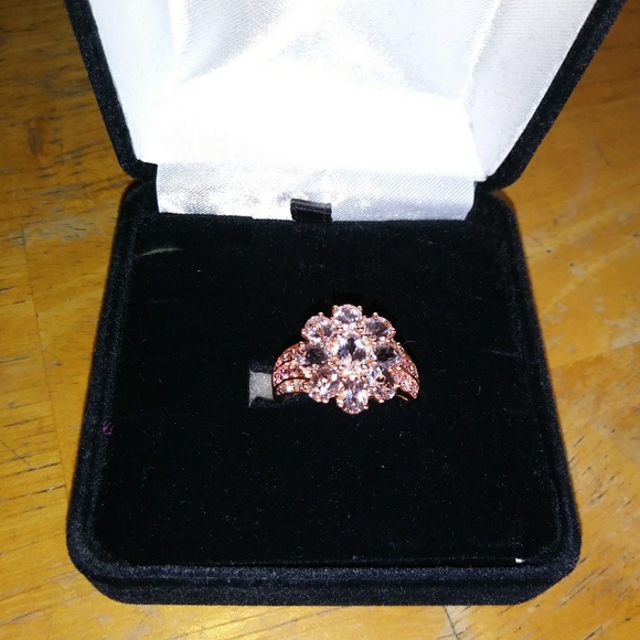 Ring - Picture 2 of 2